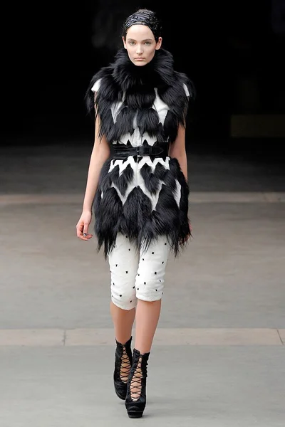 Look 21
